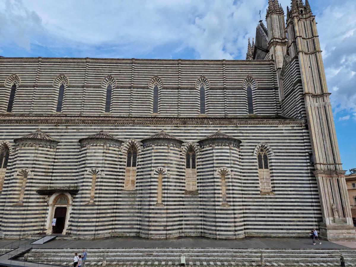 Residenza Duomo Bed and Breakfast Orvieto Esterno foto