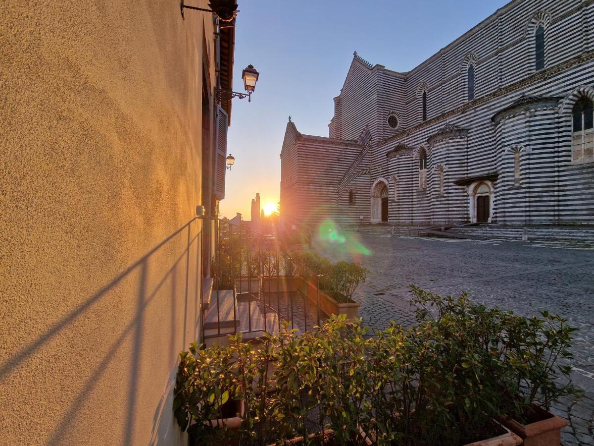Residenza Duomo Bed and Breakfast Orvieto Esterno foto